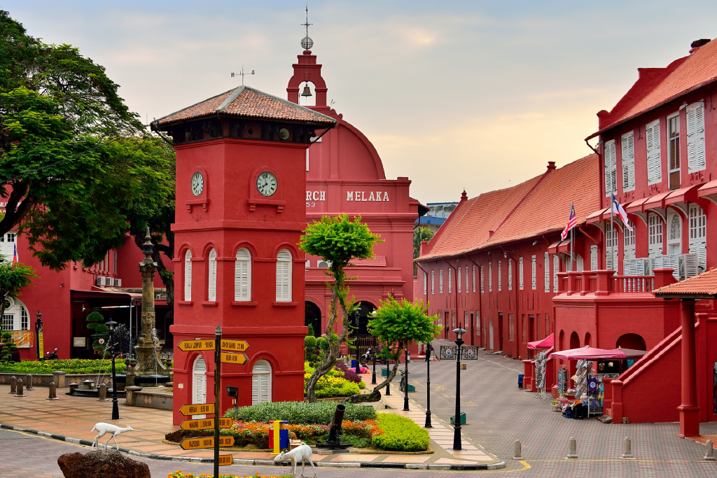 紅屋廣場，有著東南亞目前留存的最古老荷蘭建築物。