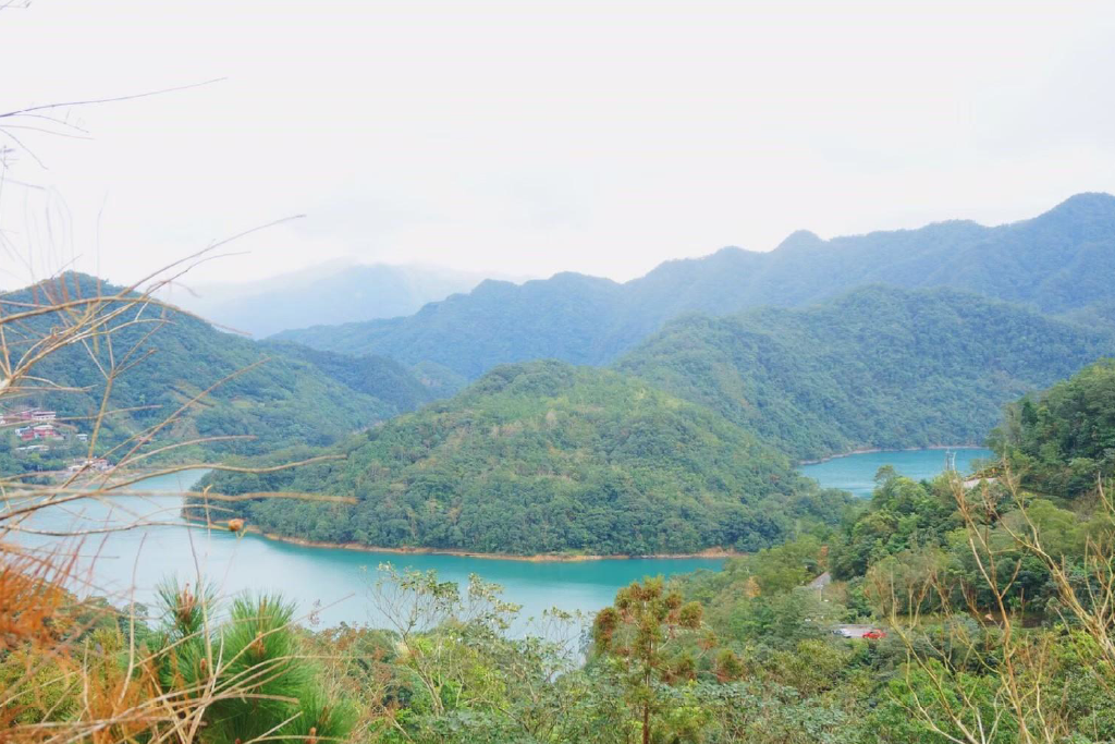 從「土虱頭觀景台」向千島湖望去的風景。