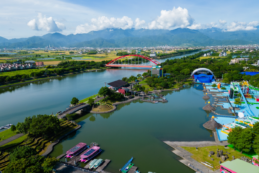 冬山河親水公園,是每年宜蘭童玩節的主要舉辦地點。
